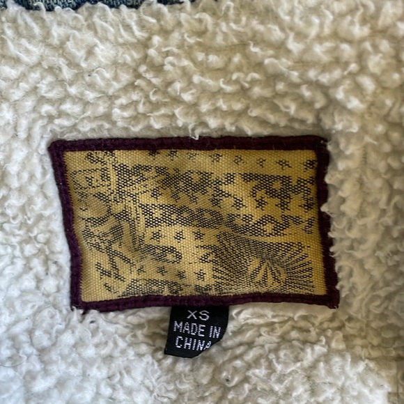 Volcom Sherpa Lined Jean Jacket - Picture 7 of 9